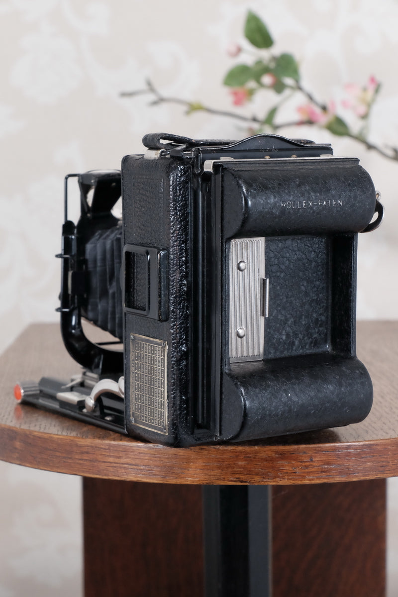 1929 Voigtlander Bergheil Camera with Heliar lens and Roll film back! Freshly serviced CLA’d Freshly serviced, CLA'd! - Voigtlander- Petrakla Classic Cameras