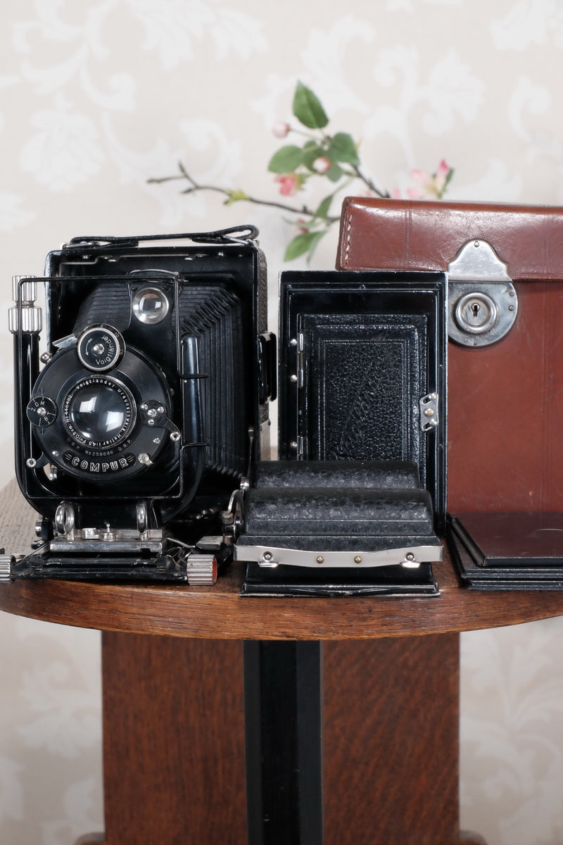 1929 Voigtlander Bergheil Camera with Heliar lens and Roll film back! Freshly serviced CLA’d Freshly serviced, CLA'd! - Voigtlander- Petrakla Classic Cameras