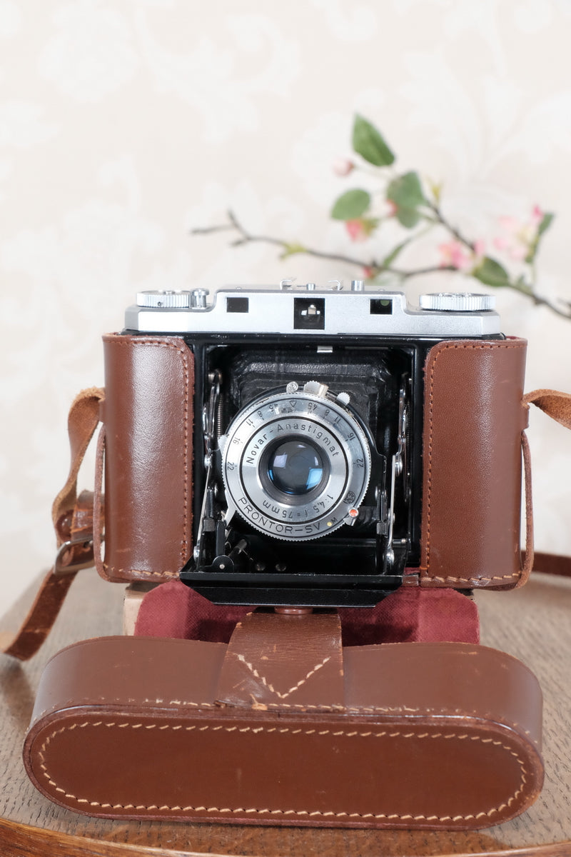 1955 6x6 Zeiss Ikon Mess Ikonta 524/16, with built-in rangefinder, CLA'd, Freshley Serviced! - Zeiss-Ikon- Petrakla Classic Cameras