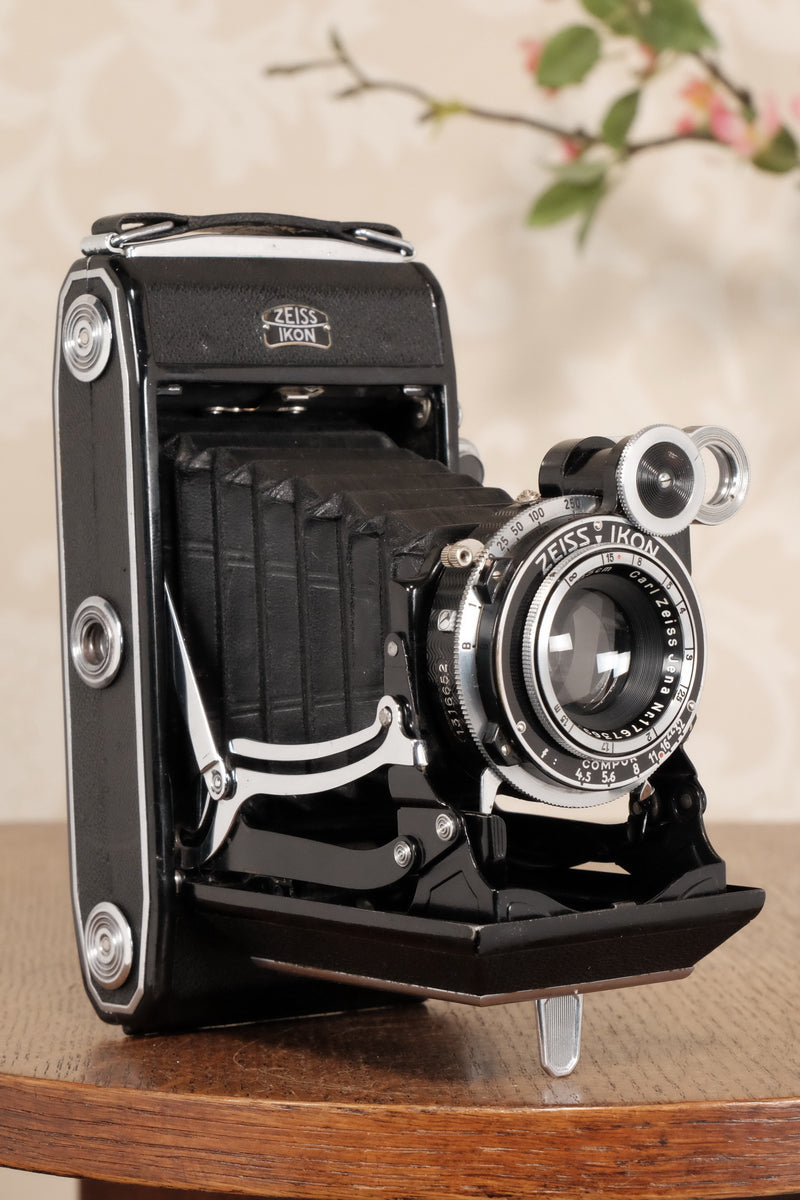 Superb 1937 Zeiss Ikon Super Ikonta 6x9, Tessar lens, CLA'd, Freshly Serviced! - Zeiss-Ikon- Petrakla Classic Cameras