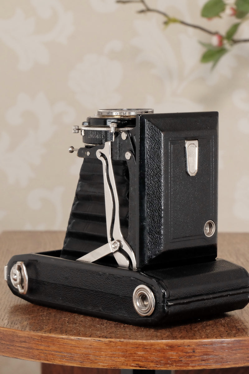 1933 Zeiss Ikon Super Ikonta C 6x9, Tessar lens, CLA'd, Freshly Serviced! - Zeiss-Ikon- Petrakla Classic Cameras