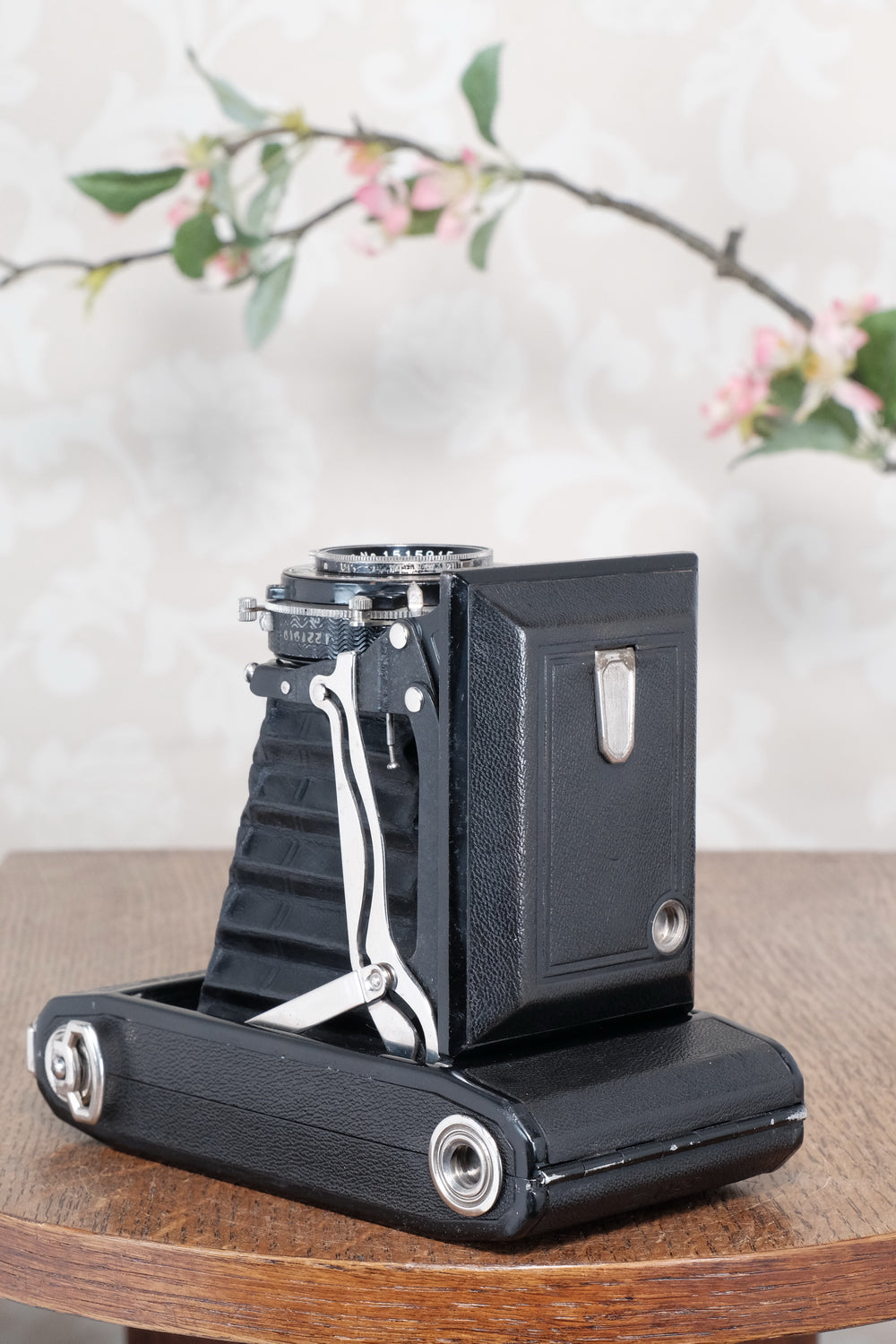 Excellent! 1935 Zeiss Ikon 6x9 Super Ikonta C, Tessar lens CLA’d, Freshly Serviced!