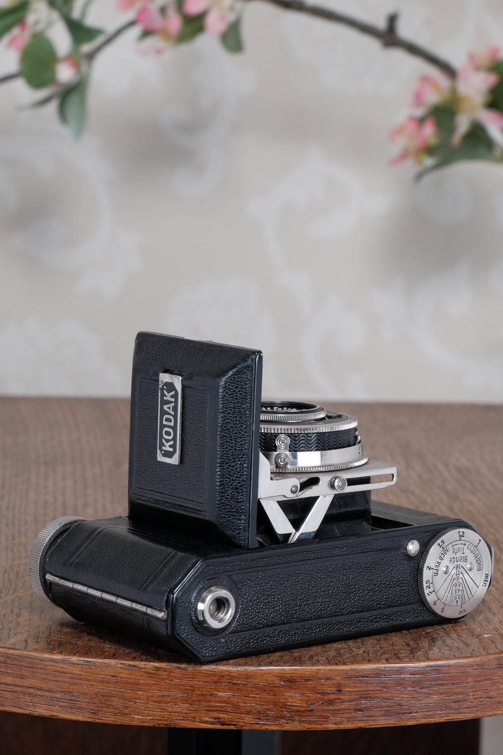 Superb! THE ORIGINAL FIRST VERSION, 1934 Black Kodak Retina, model 117 with original case.. CLA'd, Freshly Serviced!