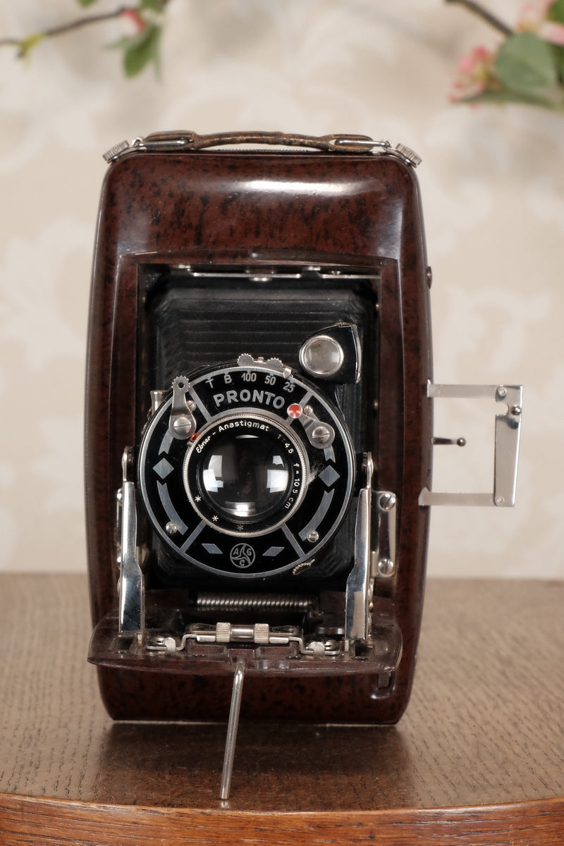 SUPERB! Rare 1934 Ebner 6x9 Brown Bakelite Art Deco Camera. Freshly serviced , CLA‘d - Ebner- Petrakla Classic Cameras