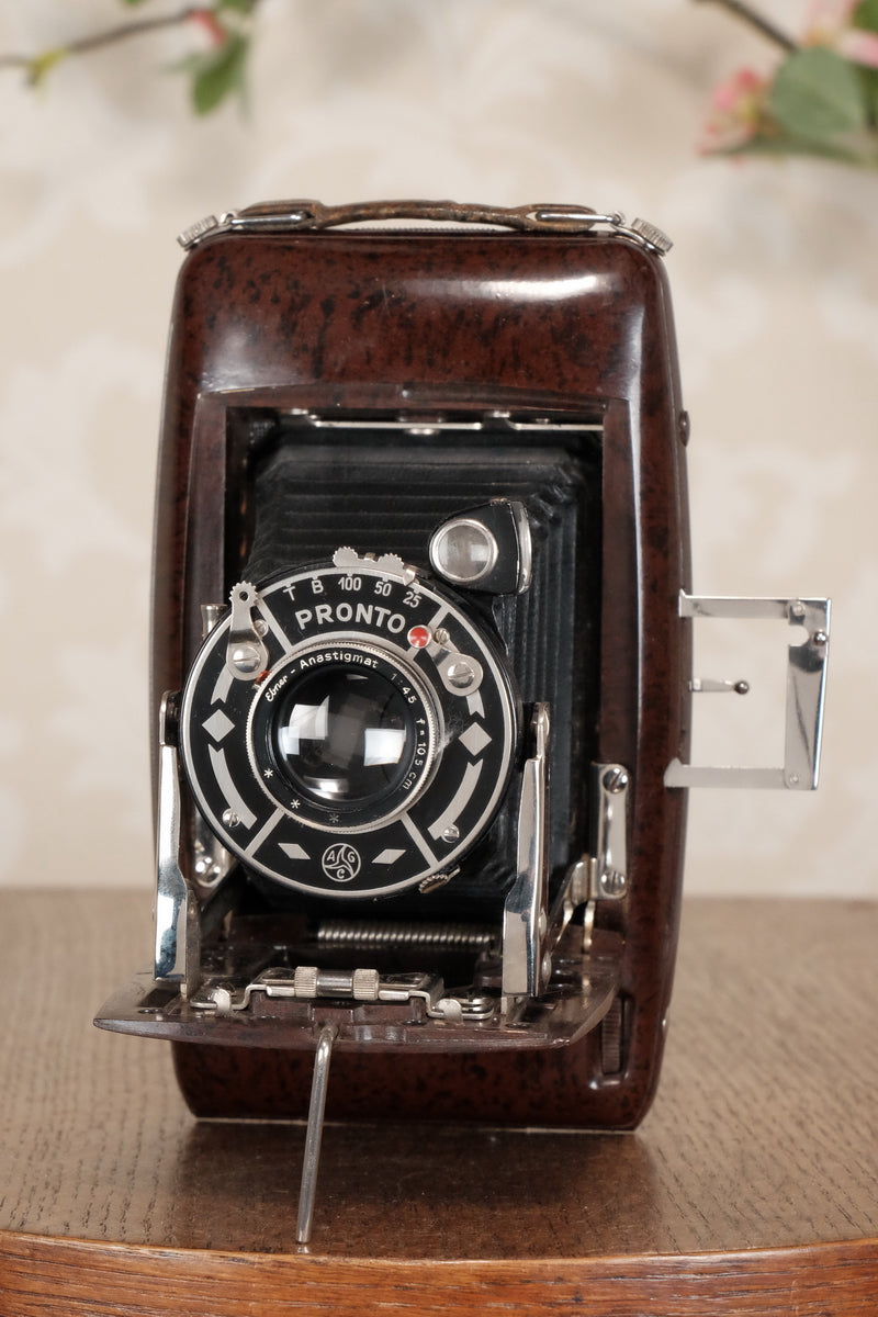 SUPERB! Rare 1934 Ebner 6x9 Brown Bakelite Art Deco Camera. Freshly serviced , CLA‘d - Ebner- Petrakla Classic Cameras