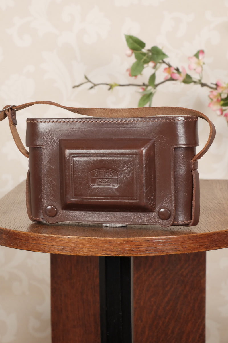 Superb! 1949 Zeiss-Ikon Ikonta 6x9 Folding Camera, Tessar lens, CLA'd, Freshly Serviced! - Zeiss-Ikon- Petrakla Classic Cameras