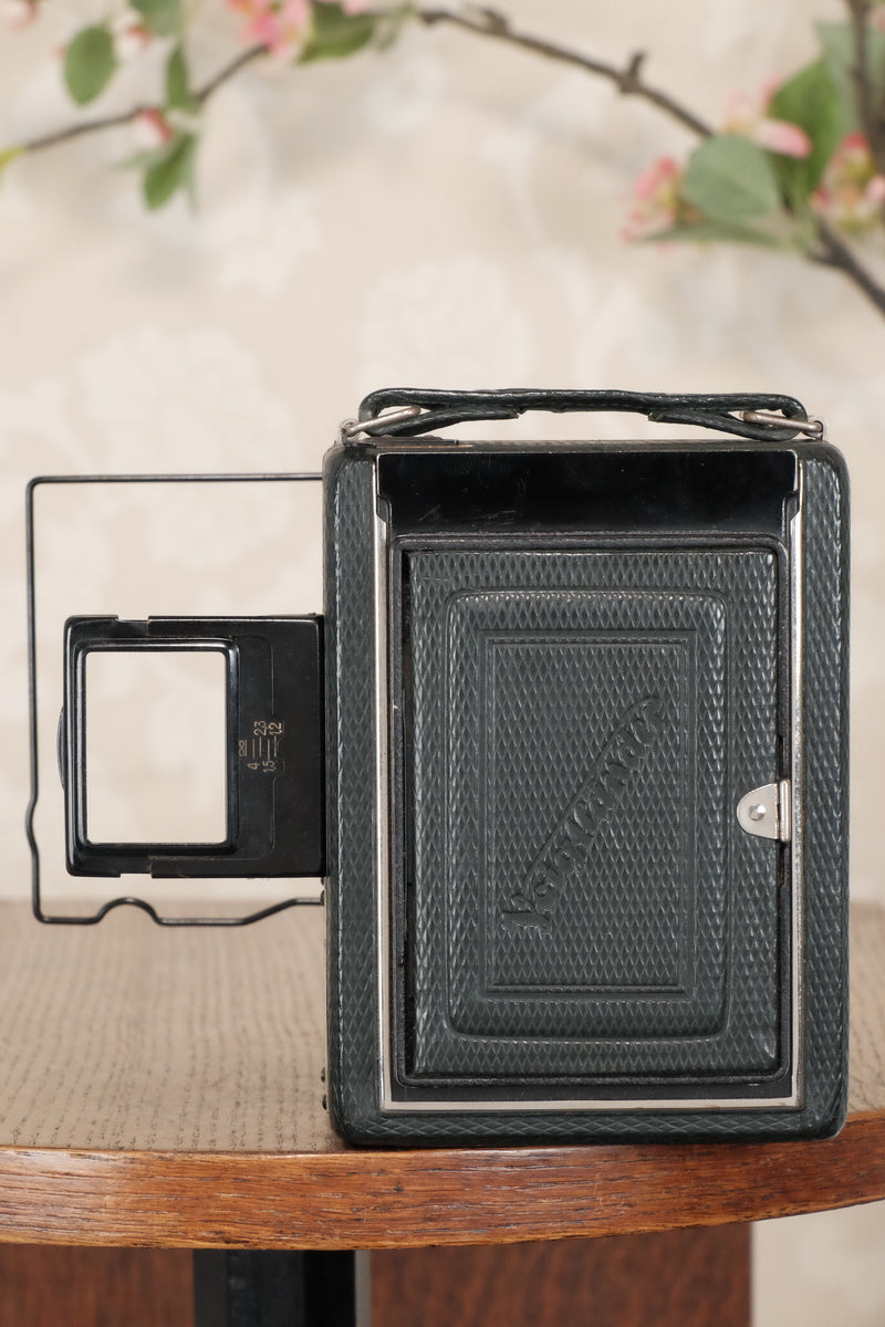 Absolutely Superb! Rare Green (De Luxe) Voigtlander 1932 Bergheil Camera with Heliar lens, Freshly serviced, CLA'd! - Voigtlander- Petrakla Classic Cameras