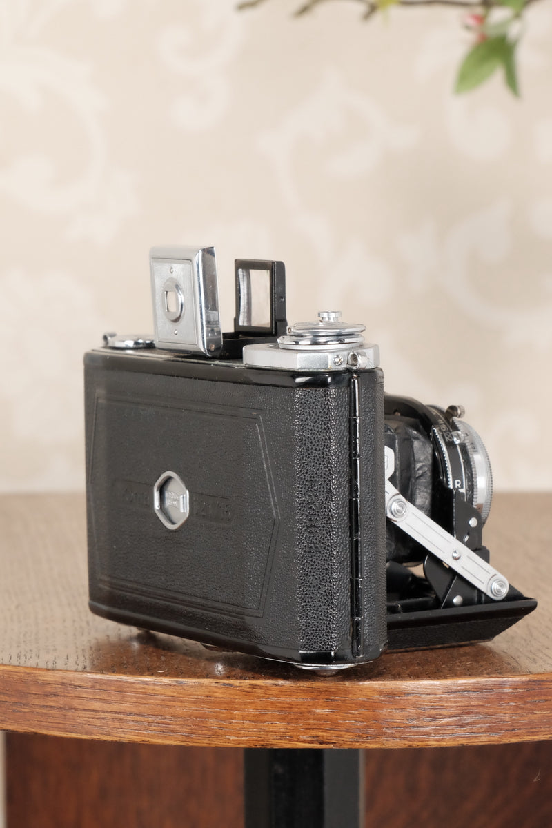 1937 Zeiss Ikon Ikonta, Freshly Serviced, CLA'd! - Zeiss-Ikon- Petrakla Classic Cameras