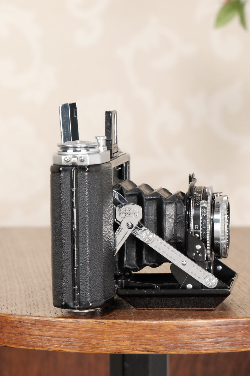 1937 Zeiss Ikon Ikonta, Freshly Serviced, CLA'd! - Zeiss-Ikon- Petrakla Classic Cameras