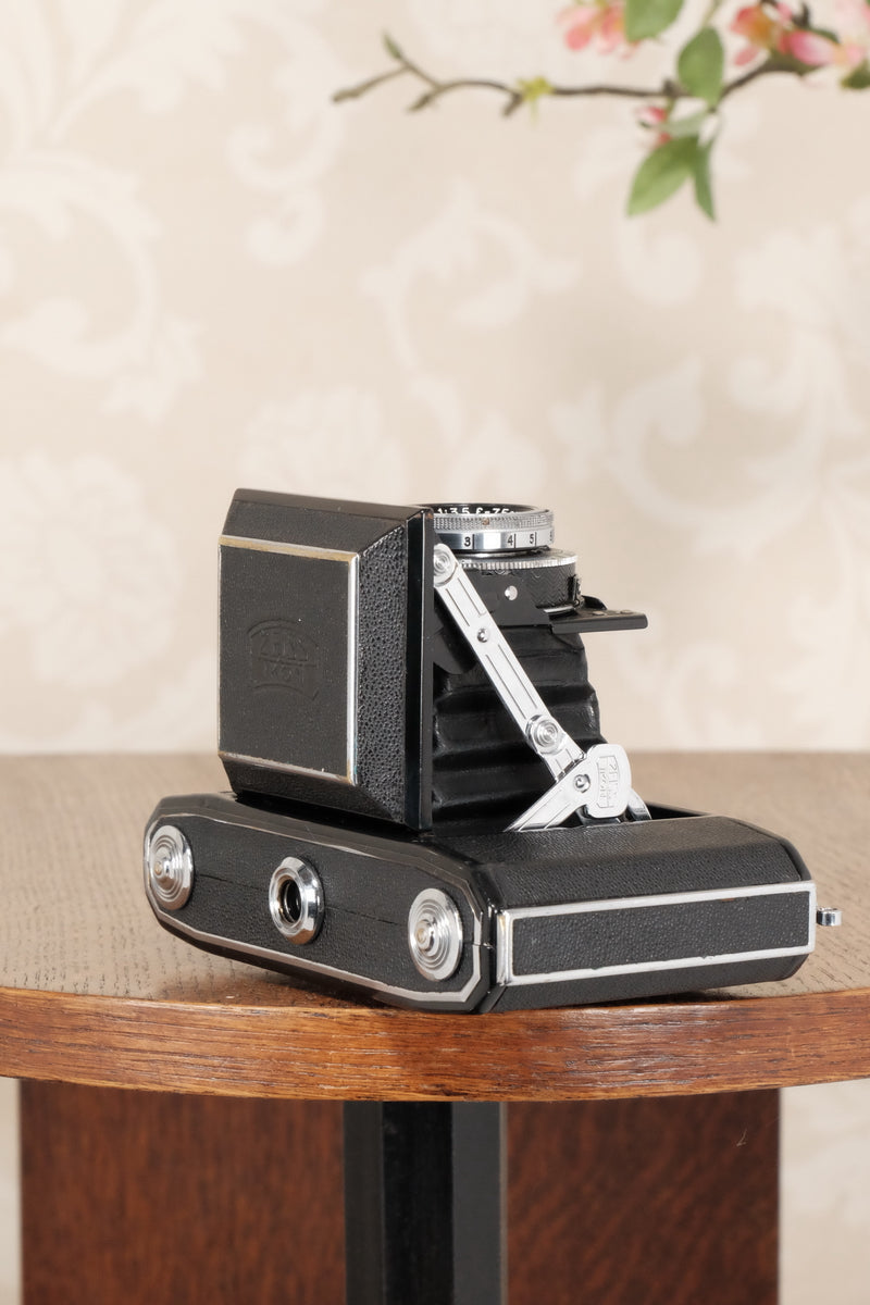 1937 Zeiss Ikon Ikonta, Freshly Serviced, CLA'd! - Zeiss-Ikon- Petrakla Classic Cameras
