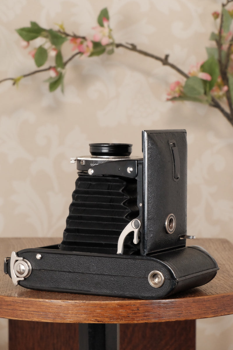 1935 Voigtlander Bessa Rangefinder with HELIAR LENS! 6x9. Freshly Serviced, CLA'd. - Voigtlander- Petrakla Classic Cameras