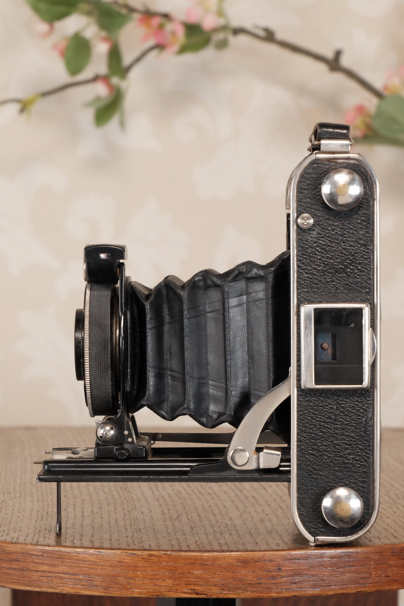 1934 Voigtlander Inos II 6x9 Folder, CLA’d, Freshly Serviced! - Voigtlander- Petrakla Classic Cameras