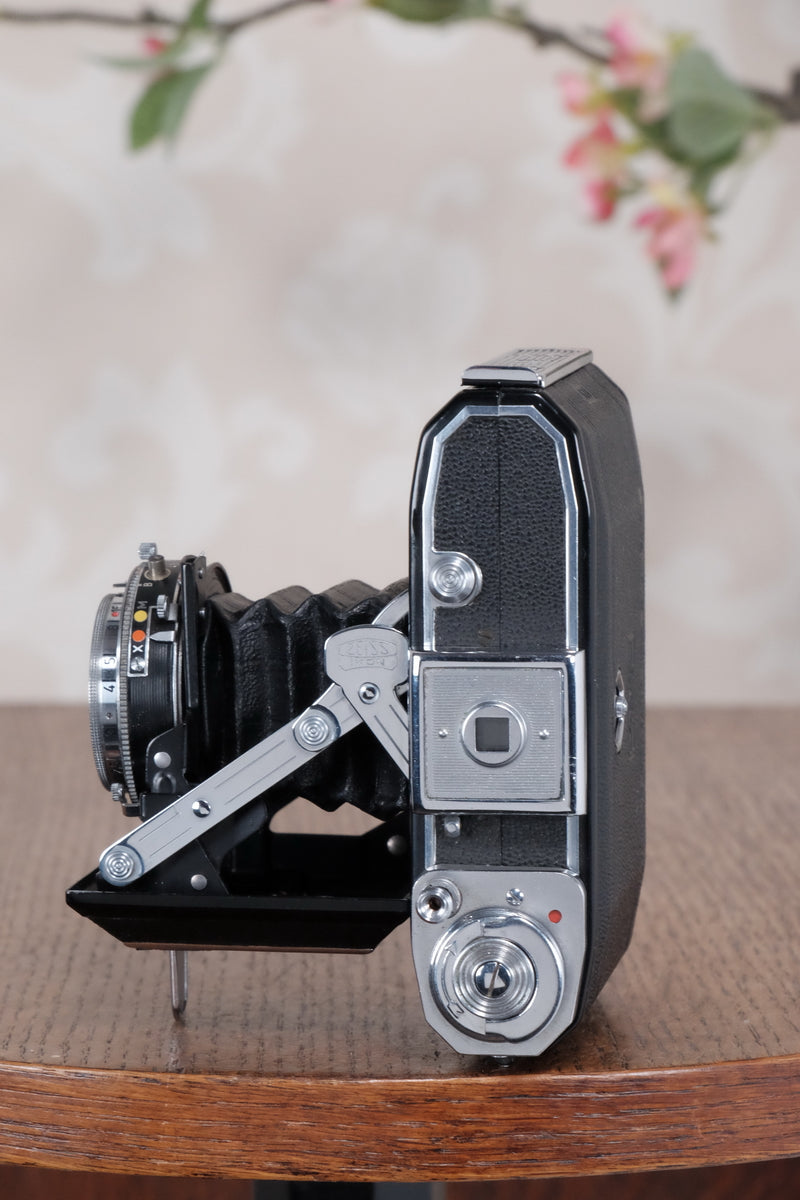 Near Mint! 1952 Zeiss Ikon Ikonta, Freshly Serviced, CLA'd! - Zeiss-Ikon- Petrakla Classic Cameras