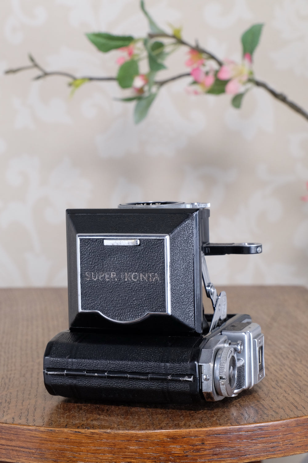 Superb! 1952 Zeiss Ikon Super Ikonta, Synchro-Compur & Coated Tessar . CLA’d, Freshly Serviced!