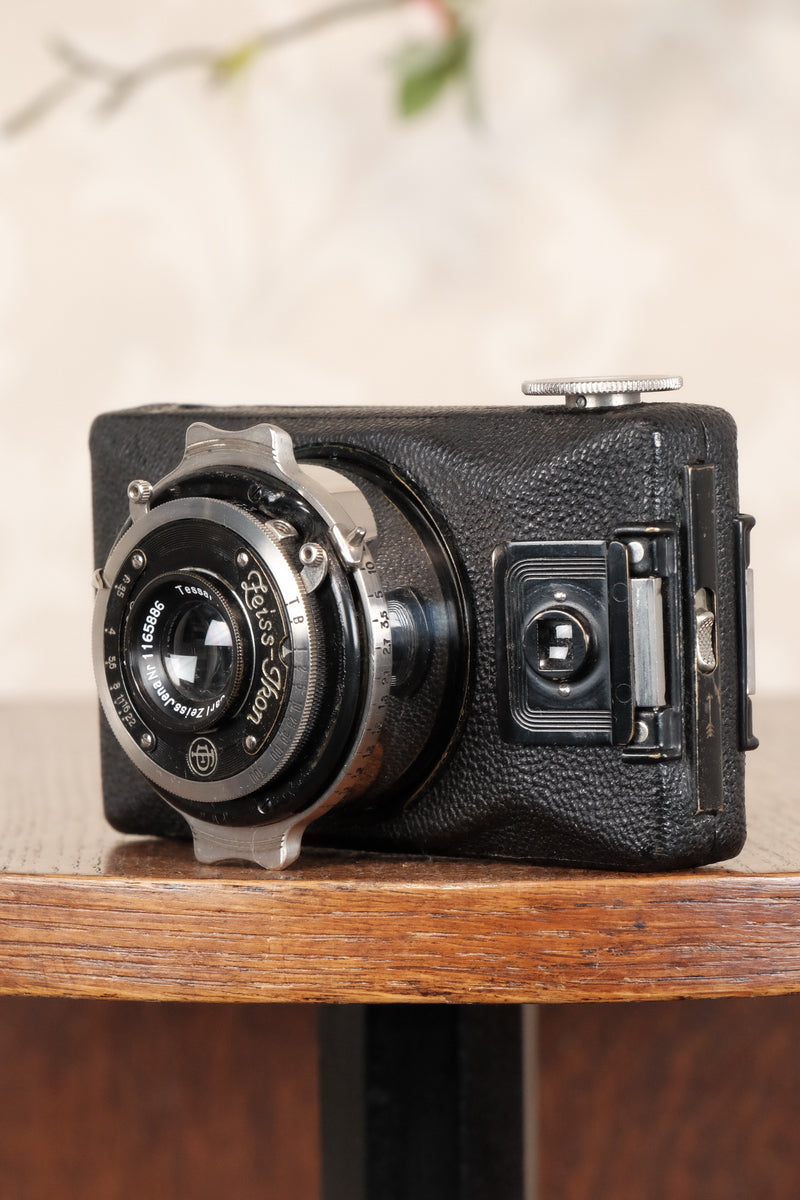 Superb! 1930 Zeiss-Ikon Kolibri Camera, CLA'd, Freshly Serviced! - Zeiss-Ikon- Petrakla Classic Cameras