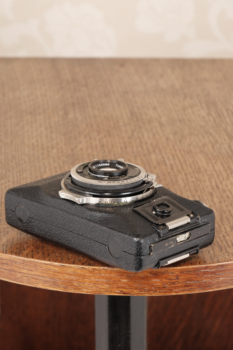 Superb! 1930 Zeiss-Ikon Kolibri Camera, CLA'd, Freshly Serviced! - Zeiss-Ikon- Petrakla Classic Cameras