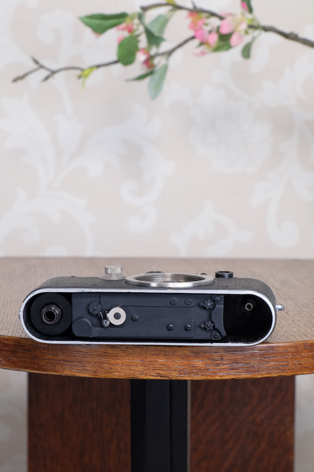 Near mint 1932 BLACK LEITZ LEICA III, Freshly Serviced CLA'd!