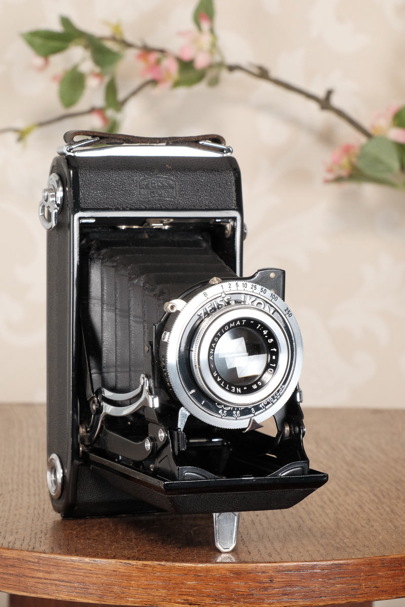 Near Mint! 1938 Zeiss-Ikon Nettar 6x9, Freshly Serviced, CLA'd! - Zeiss-Ikon- Petrakla Classic Cameras