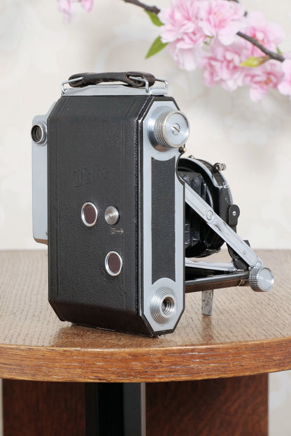 Rare! 1938 WELTA WELTUR, Medium format, Coupled Rangefinder Camera. CLA'd, Freshly serviced!