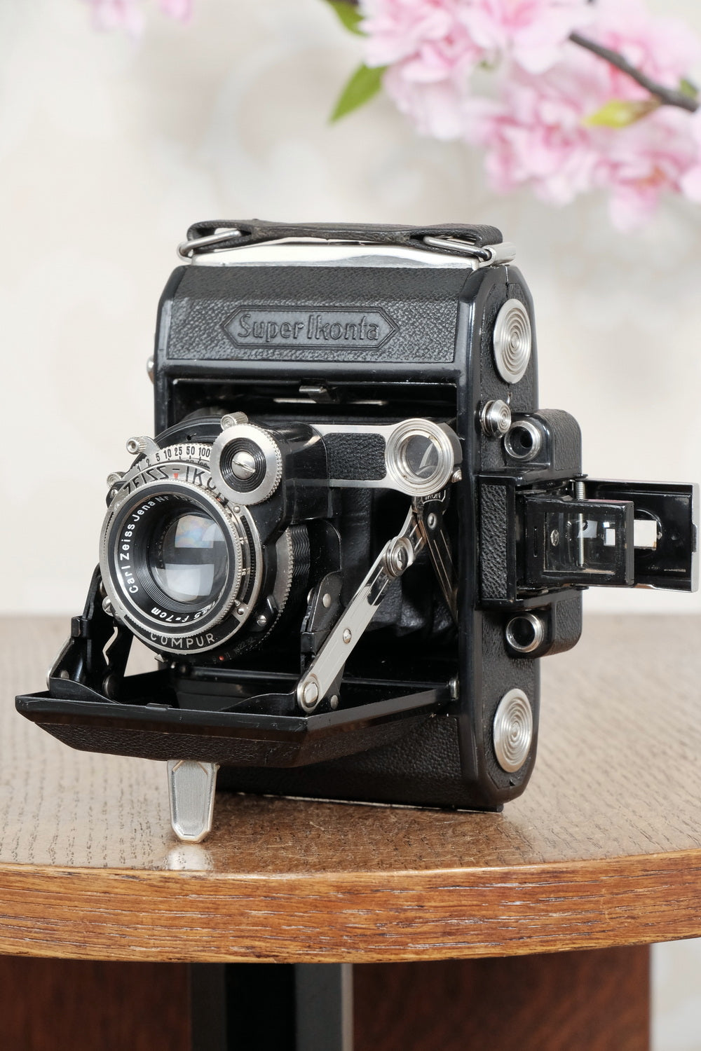 Original first year, 1934 ZEISS-IKON SUPER IKONTA A, 6x4.5, Tessar lens. CLA’d, Freshly Serviced!