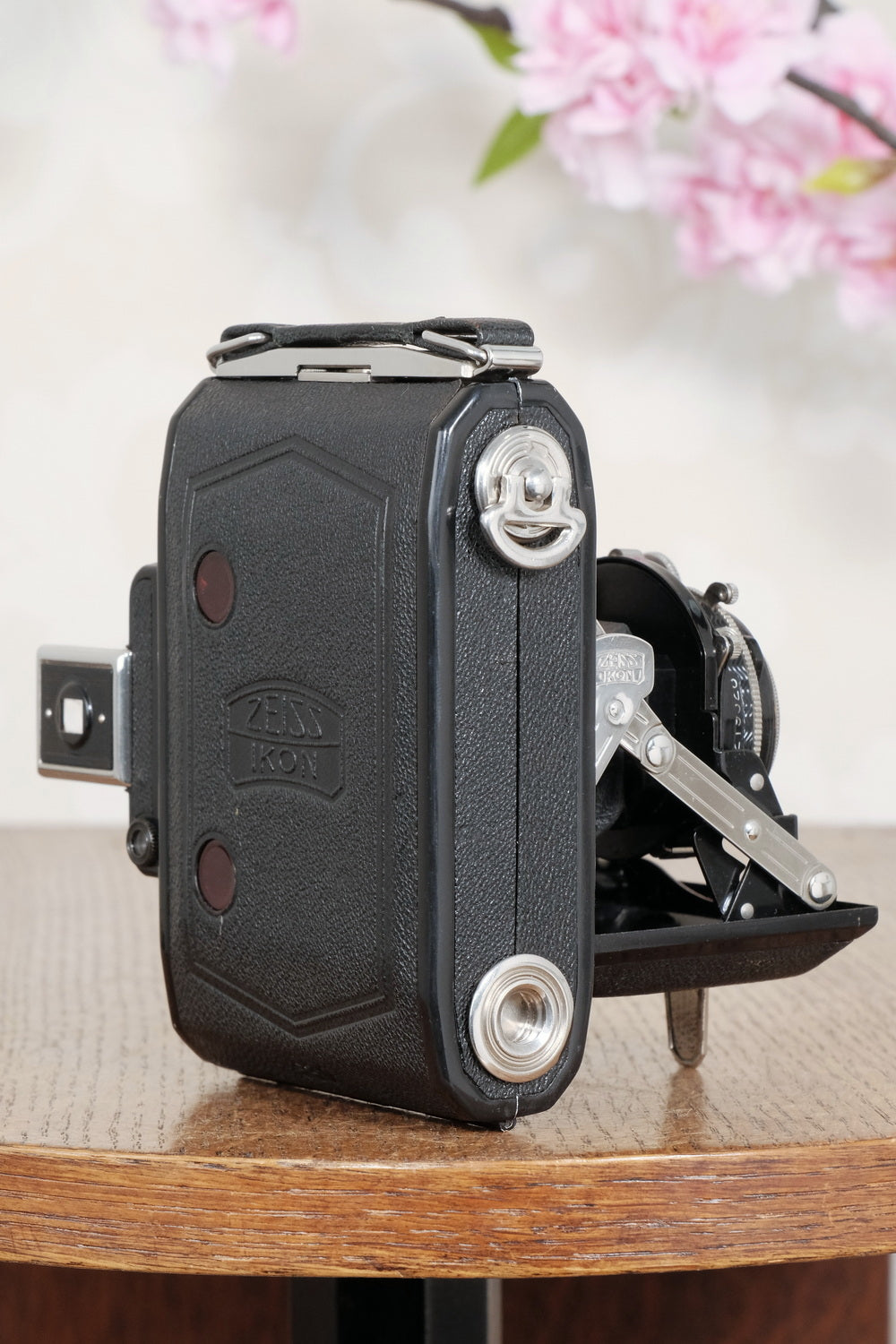 Original first year, 1934 ZEISS-IKON SUPER IKONTA A, 6x4.5, Tessar lens. CLA’d, Freshly Serviced!