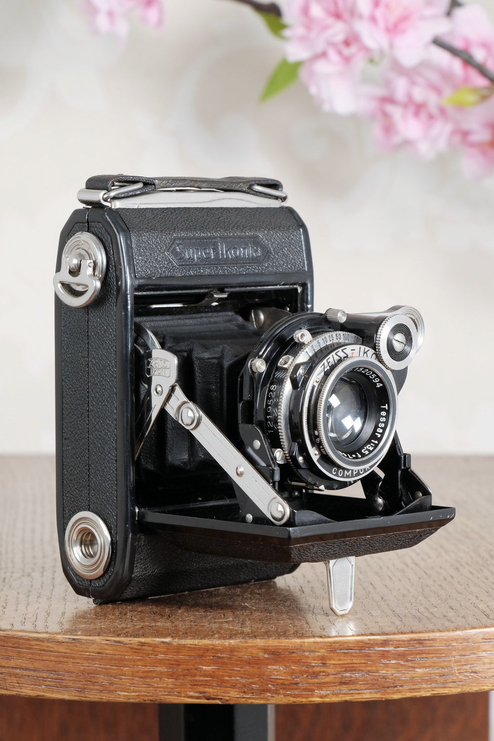 Original first year, 1934 ZEISS-IKON SUPER IKONTA A, 6x4.5, Tessar lens. CLA’d, Freshly Serviced!