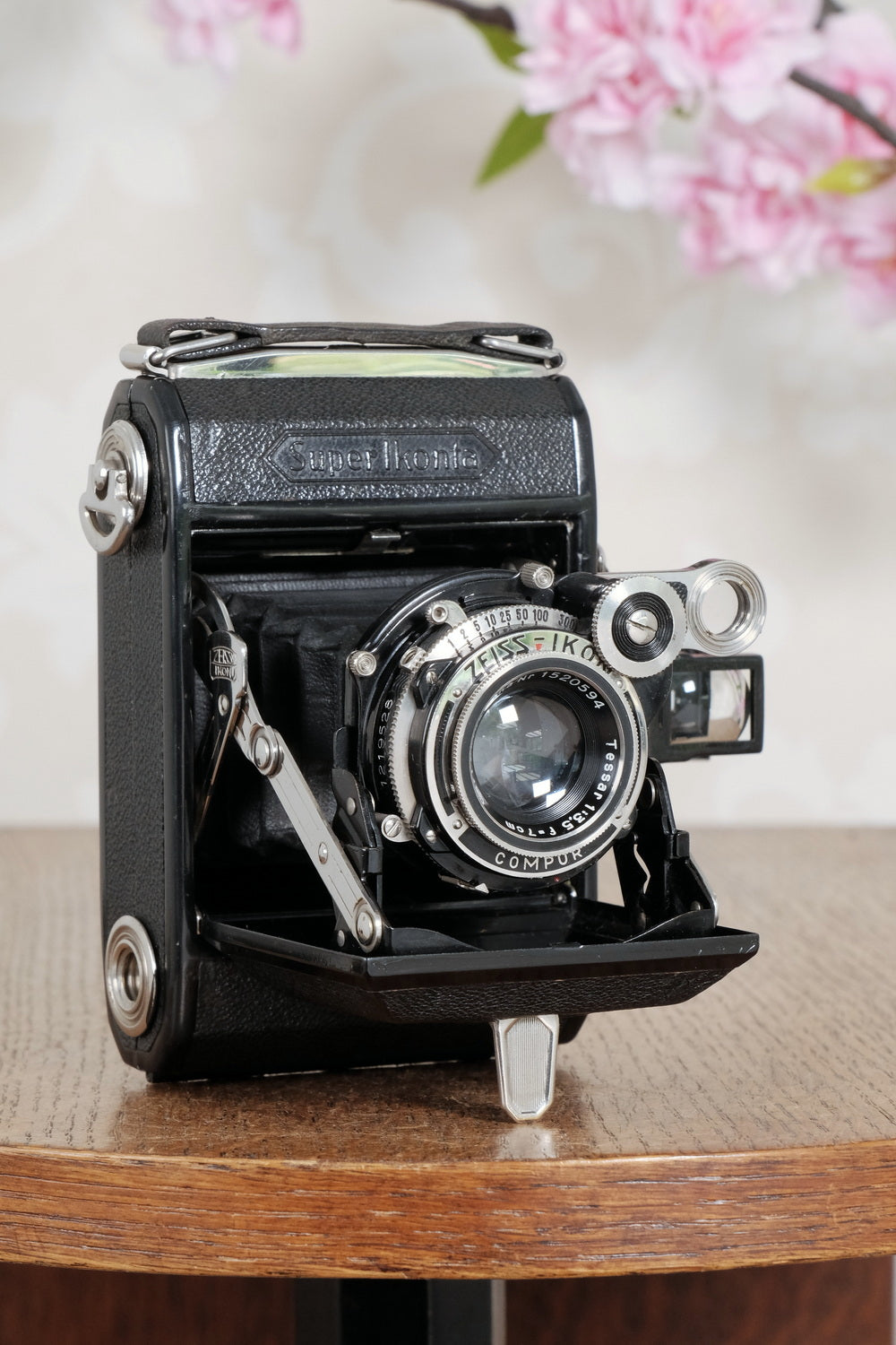 Original first year, 1934 ZEISS-IKON SUPER IKONTA A, 6x4.5, Tessar lens. CLA’d, Freshly Serviced!