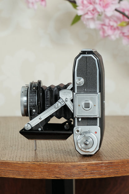 Superb! 1946 Zeiss-Ikon Ikonta with Tessar lens. Freshly Serviced, CLA'd