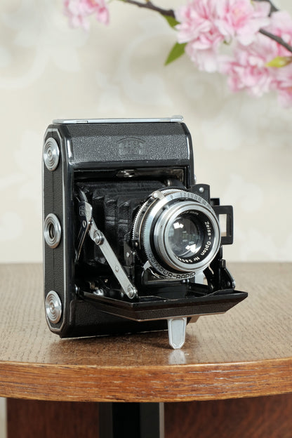 Superb! 1946 Zeiss-Ikon Ikonta with Tessar lens. Freshly Serviced, CLA'd