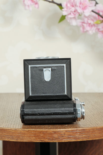 Superb! 1946 Zeiss-Ikon Ikonta with Tessar lens. Freshly Serviced, CLA'd