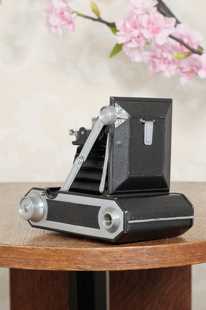Rare! 1938 WELTA WELTUR, Medium format, Coupled Rangefinder Camera. CLA'd, Freshly serviced!