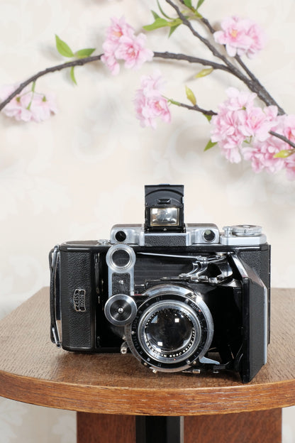 SUPERB! 1938 Zeiss Ikon Super Ikonta 6x9, Tessar lens. CLA'd, Freshly Serviced!