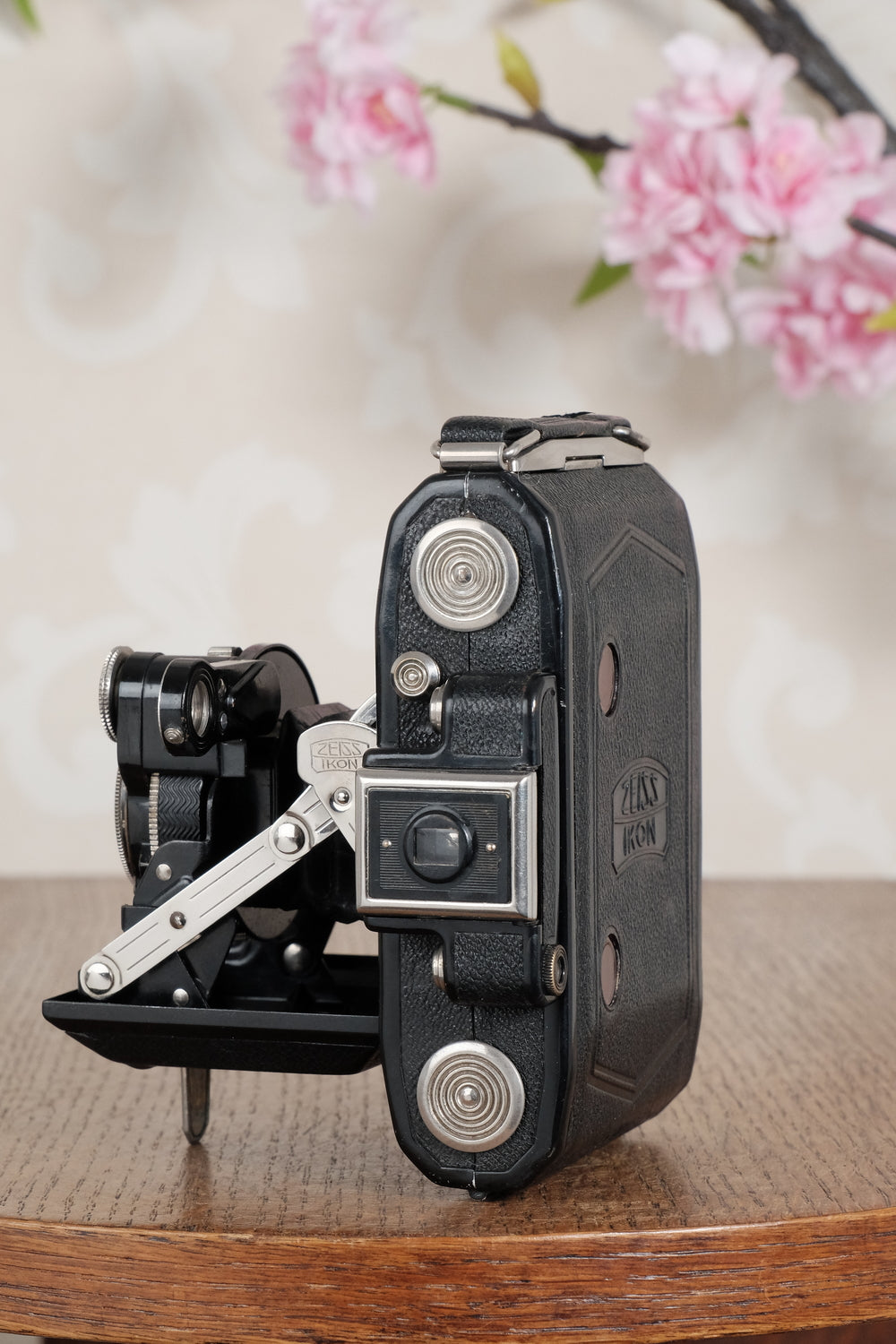 Original first year, 1934 ZEISS-IKON SUPER IKONTA A, 6x4.5, Tessar lens. CLA’d, Freshly Serviced!
