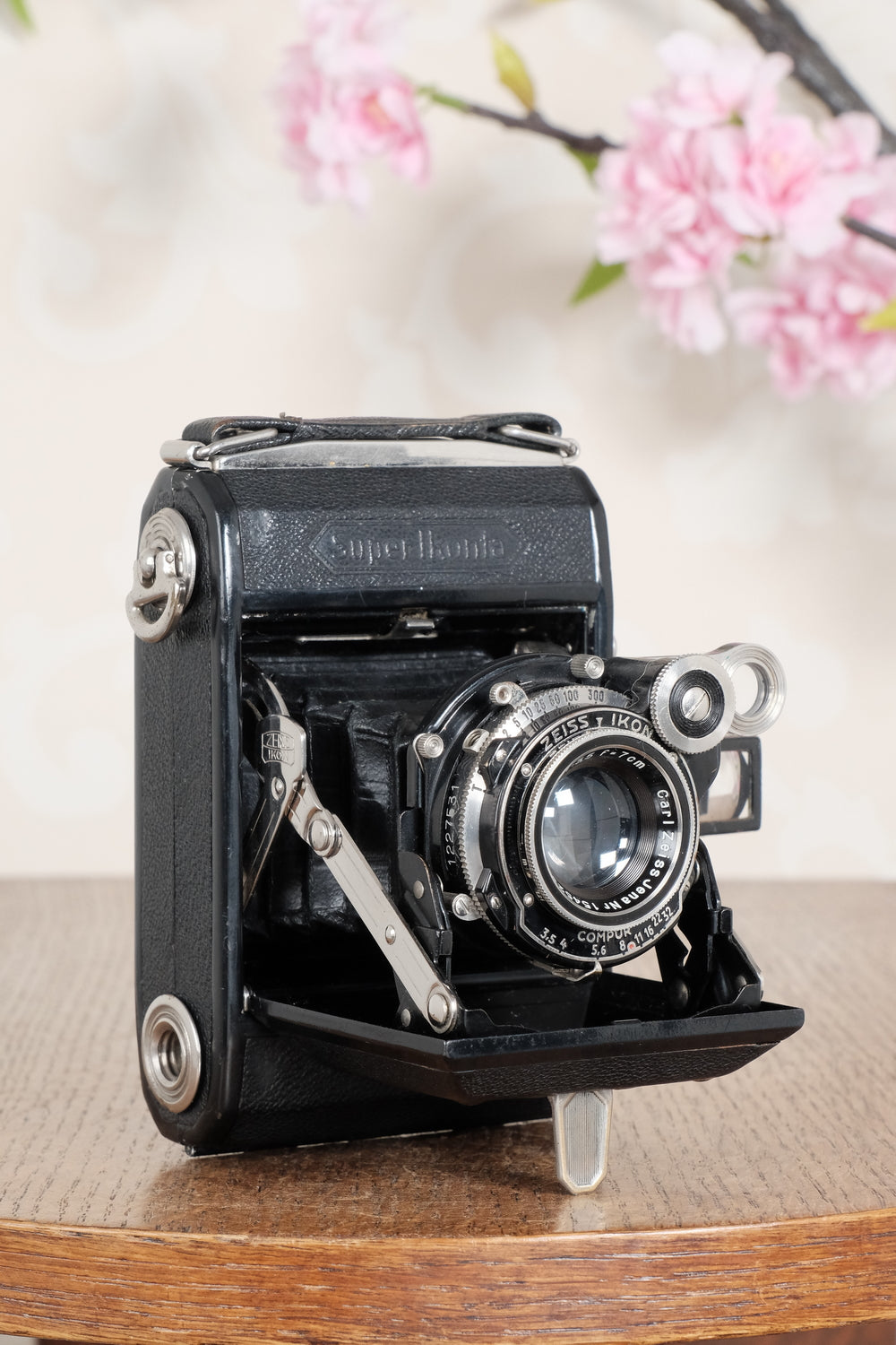Original first year, 1934 ZEISS-IKON SUPER IKONTA A, 6x4.5, Tessar lens. CLA’d, Freshly Serviced!