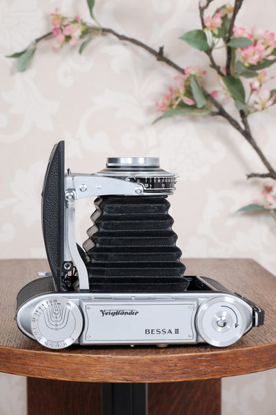 Near Mint! 1950 Voigtlander 6x9 Bessa II with Color-Skopar lens and original leather case. Freshly serviced, CLA'd
