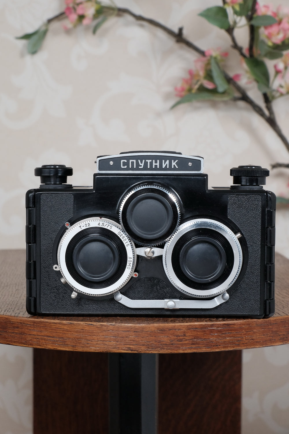 Near Mint! 1955 Gomz Sputnik Stereo camera with original case. Freshly serviced, CLA'd
