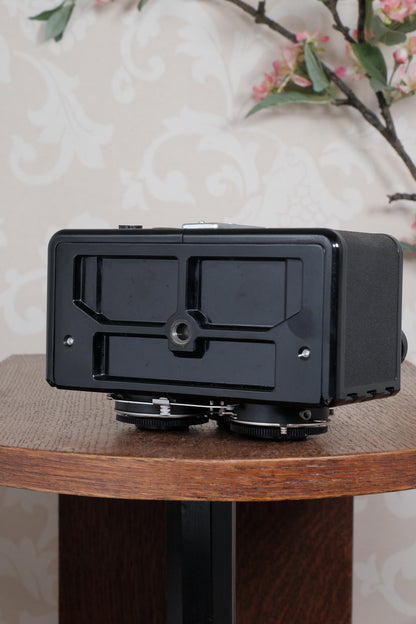 Near Mint! 1955 Gomz Sputnik Stereo camera with original case. Freshly serviced, CLA'd