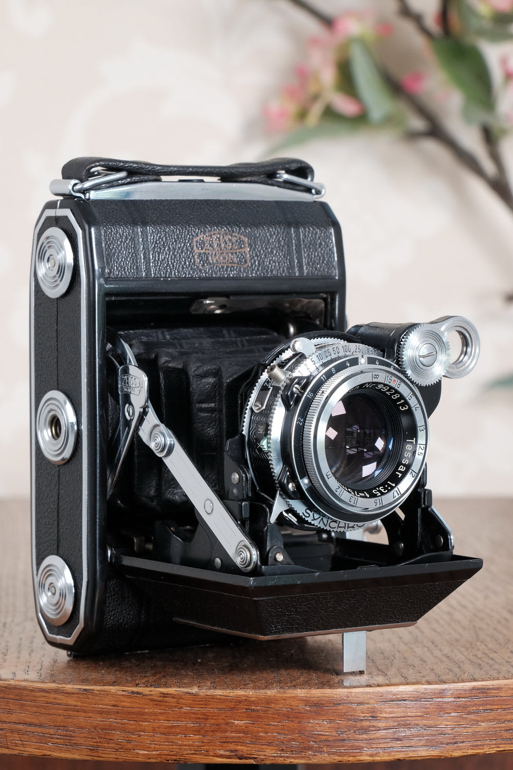 Superb! 1952 Zeiss Ikon Super Ikonta, Synchro-Compur & Coated Tessar .CLA’d, Freshly Serviced!