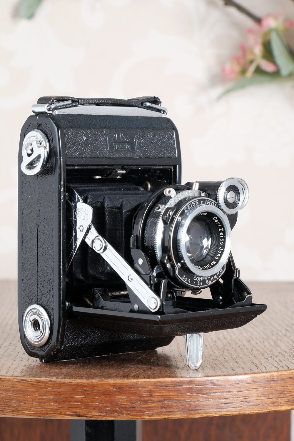 Superb 1938 ZEISS-IKON SUPER IKONTA A, 6x4.5, Tessar lens. CLA’d, Freshly Serviced!