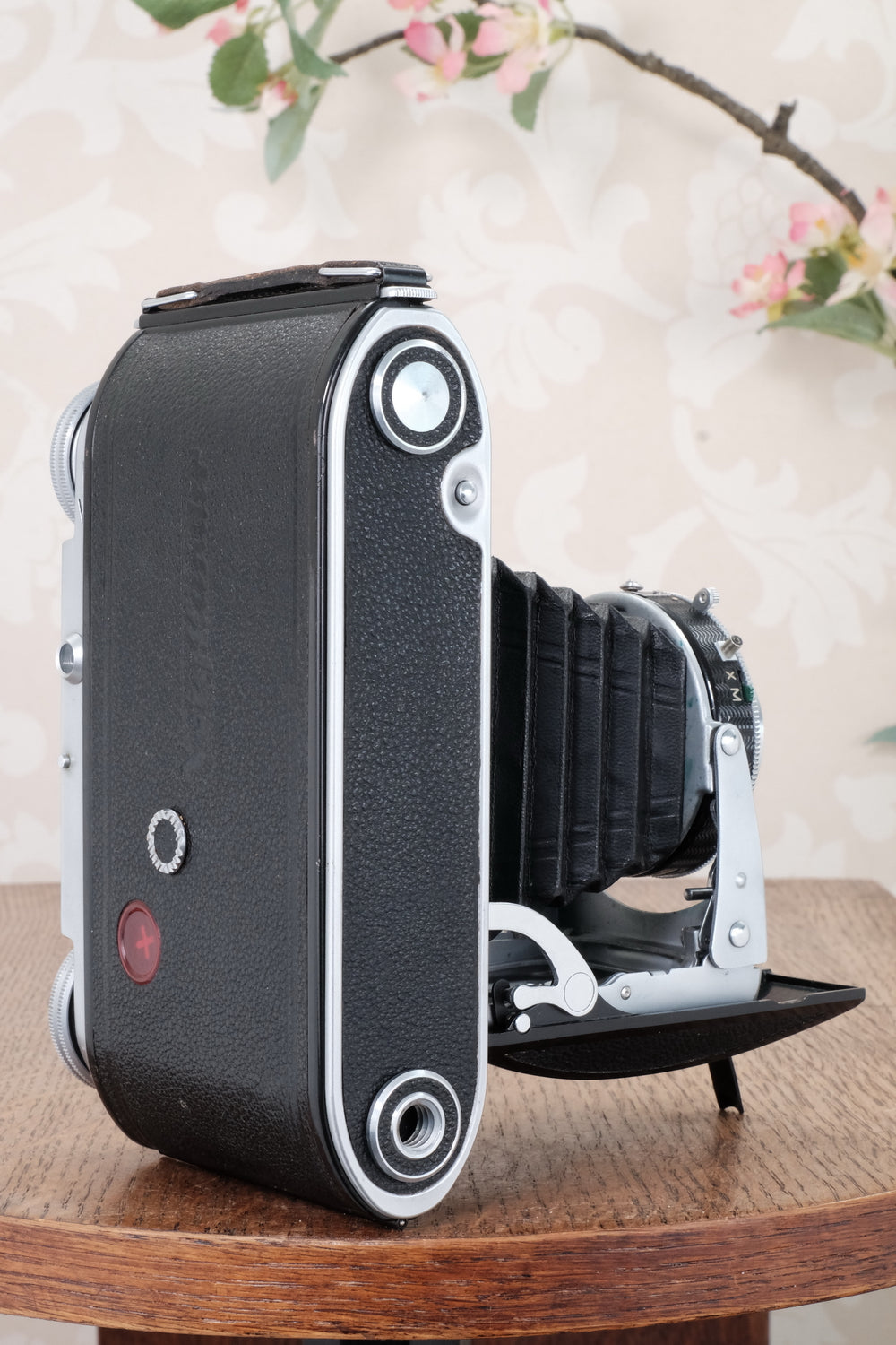 Superb! 1950 Voigtlander 6x9 Bessa II with Color Heliar lens. Freshly serviced, CLA'd