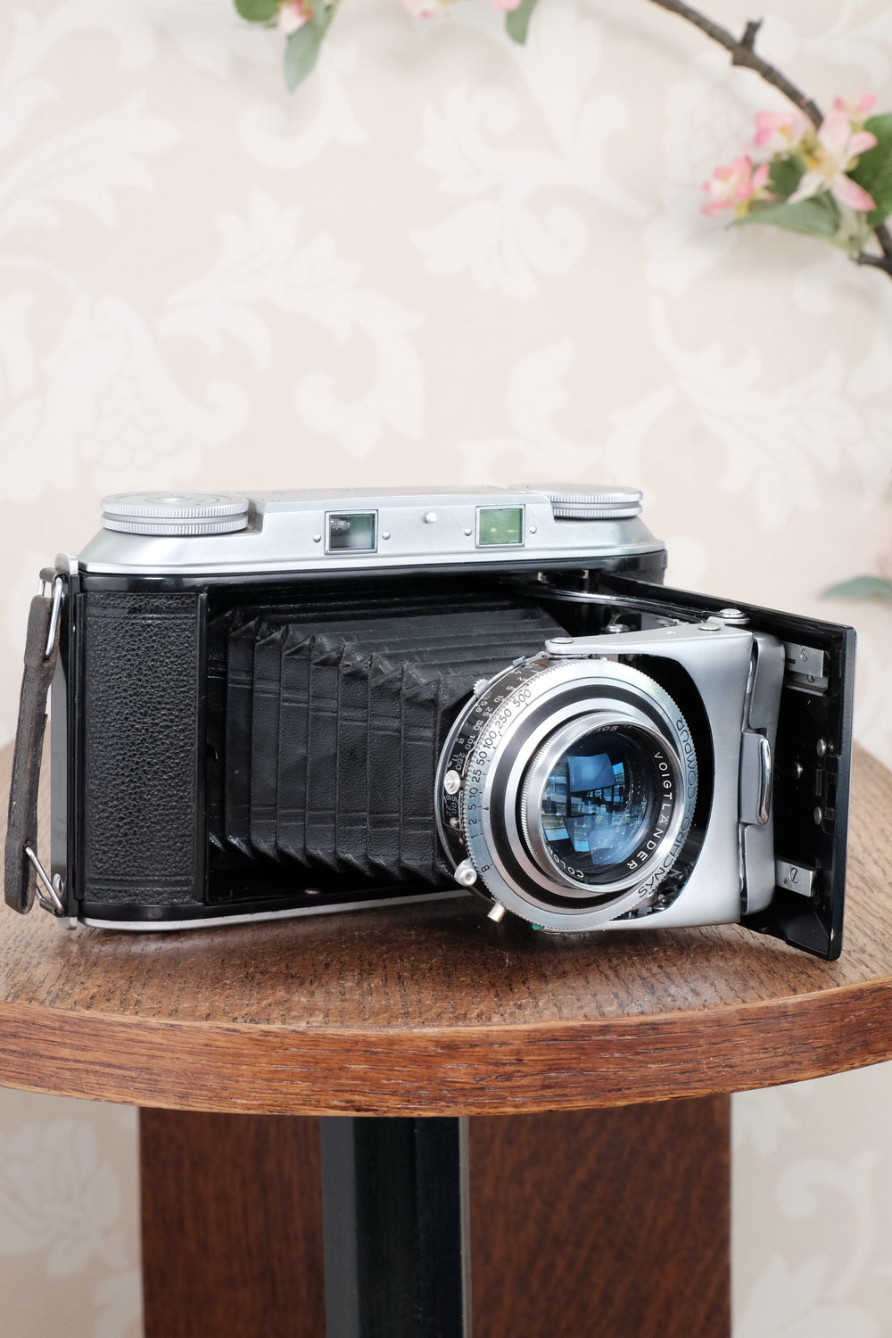 Superb! 1950 Voigtlander 6x9 Bessa II with Color Heliar lens. Freshly serviced, CLA'd