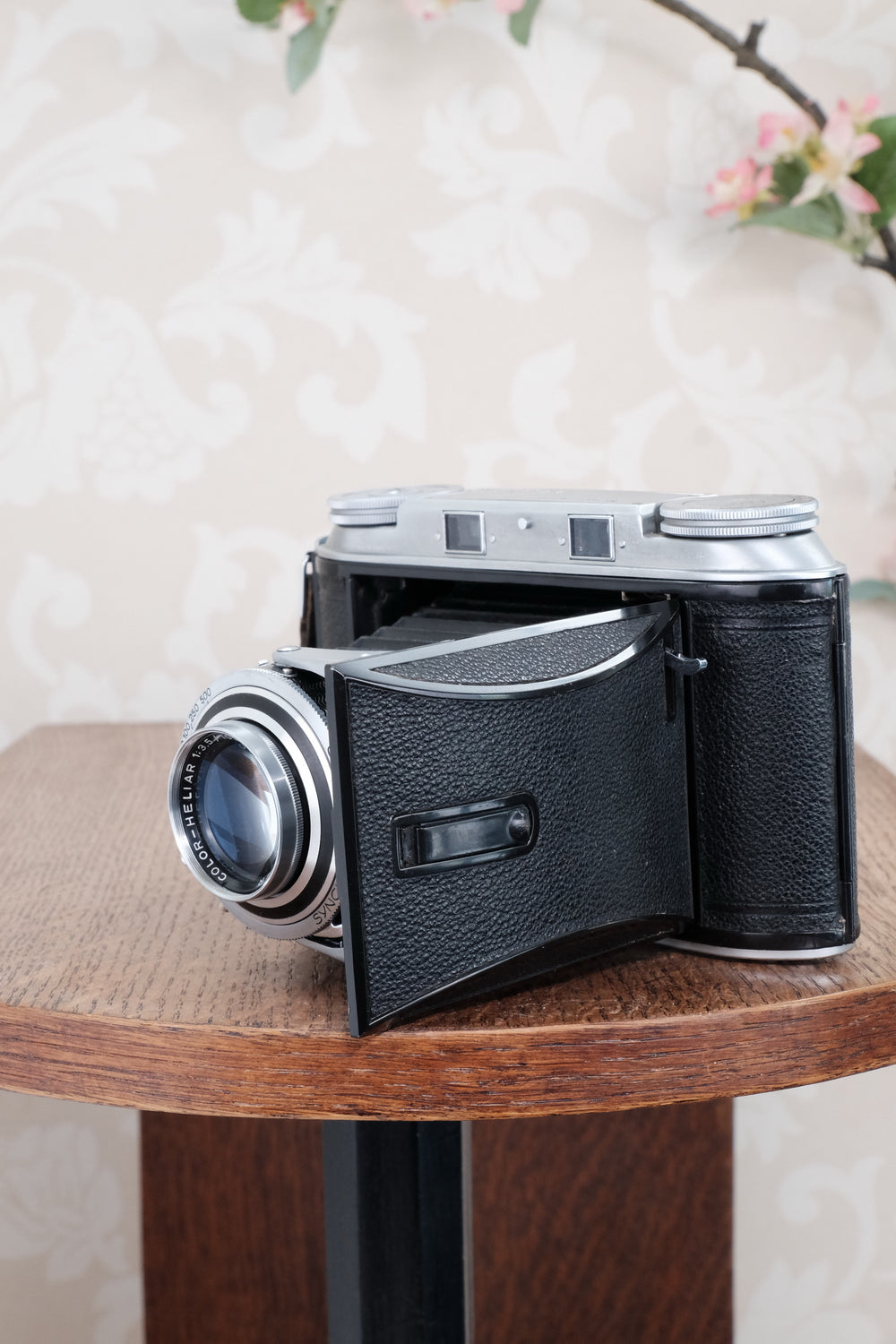 Superb! 1950 Voigtlander 6x9 Bessa II with Color Heliar lens. Freshly serviced, CLA'd