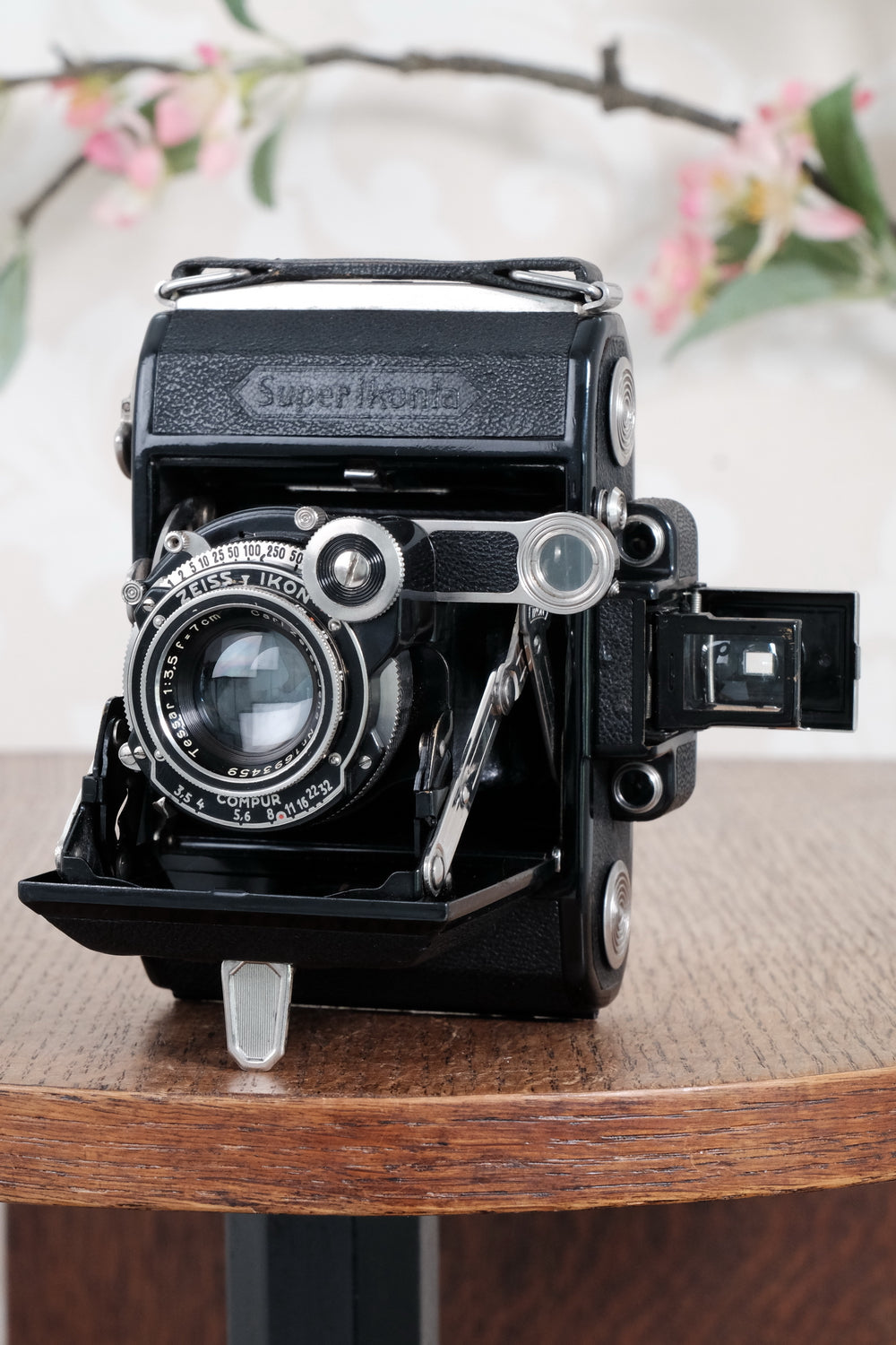 Superb 1935 ZEISS-IKON SUPER IKONTA A, 6x4.5, Tessar lens. CLA’d, Freshly Serviced!