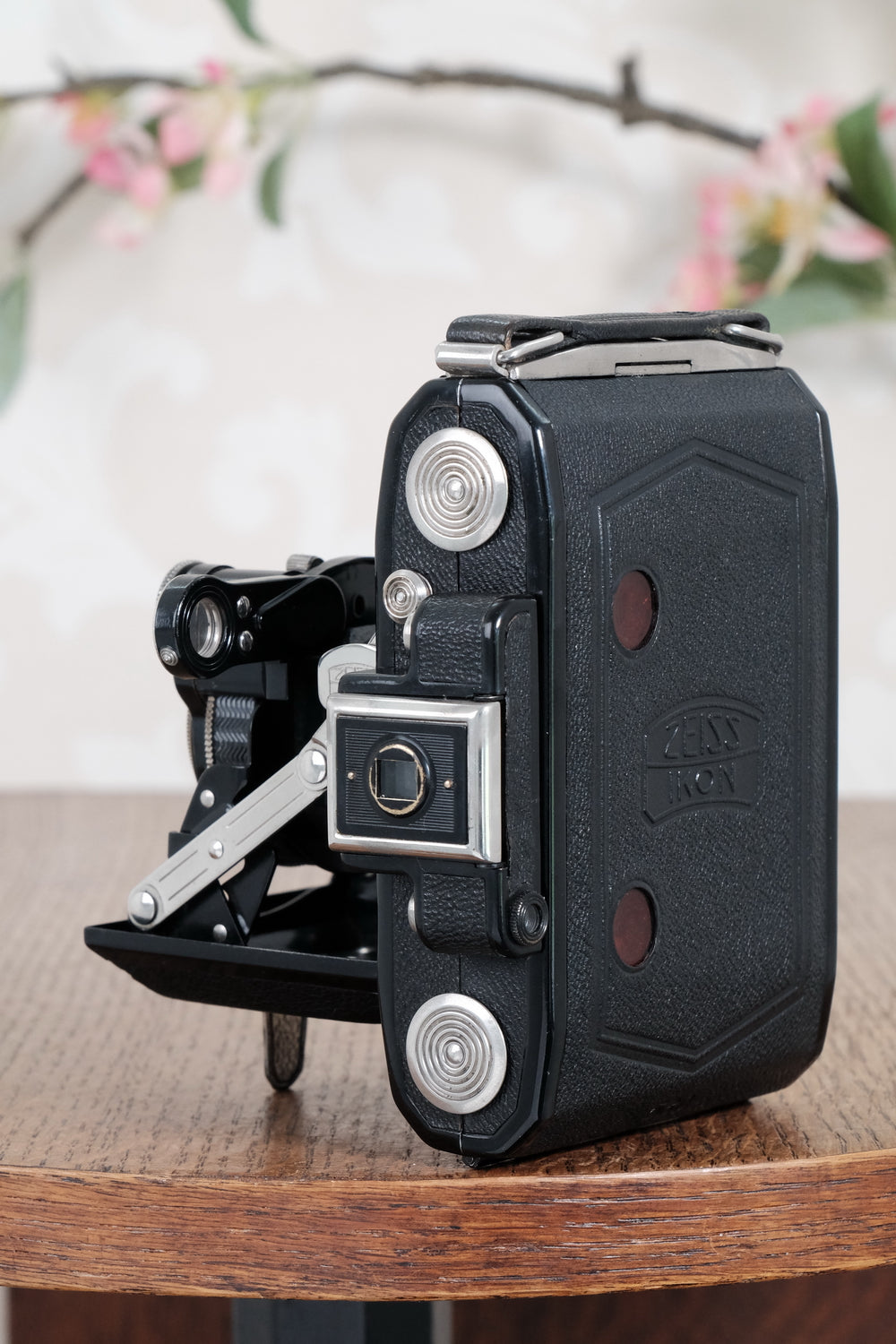Superb 1935 ZEISS-IKON SUPER IKONTA A, 6x4.5, Tessar lens. CLA’d, Freshly Serviced!