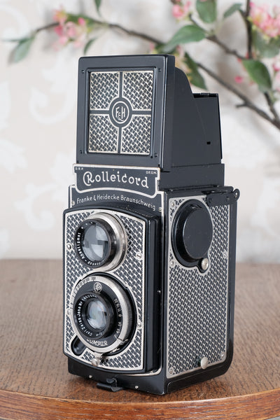 Superb! 1933 Art-Deco Nickel-plated Rolleicord , CLA’d, Freshly Serviced!