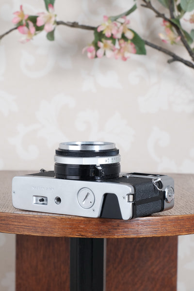 Near Mint! Olympus 35 SP, Fast 1.7/42mm Zuiko Lens