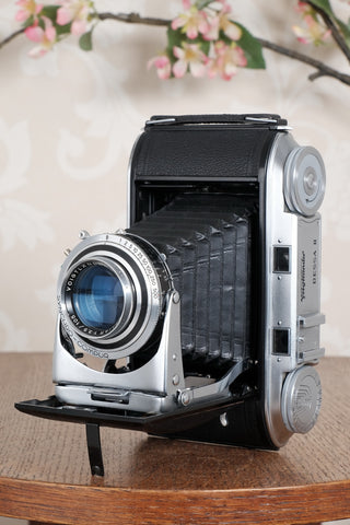 Mint! 1953 Voigtlander 6x9 Bessa II with Color-Heliar lens & original leather case. Freshly serviced, CLA'd