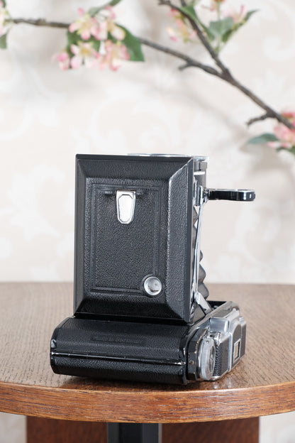 SUPERB! 1936 Zeiss Ikon Super Ikonta 6x9, Tessar lens with leather case. CLA’d, Freshly Serviced!
