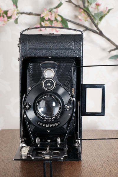 Giant! 1932 Voigtlander 8.5x14 Folding camera with 150mm Skopar lens. Freshly Serviced, CLA'd.