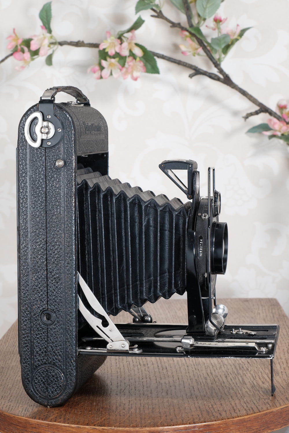 Giant! 1932 Voigtlander 8.5x14 Folding camera with 150mm Skopar lens. Freshly Serviced, CLA'd.